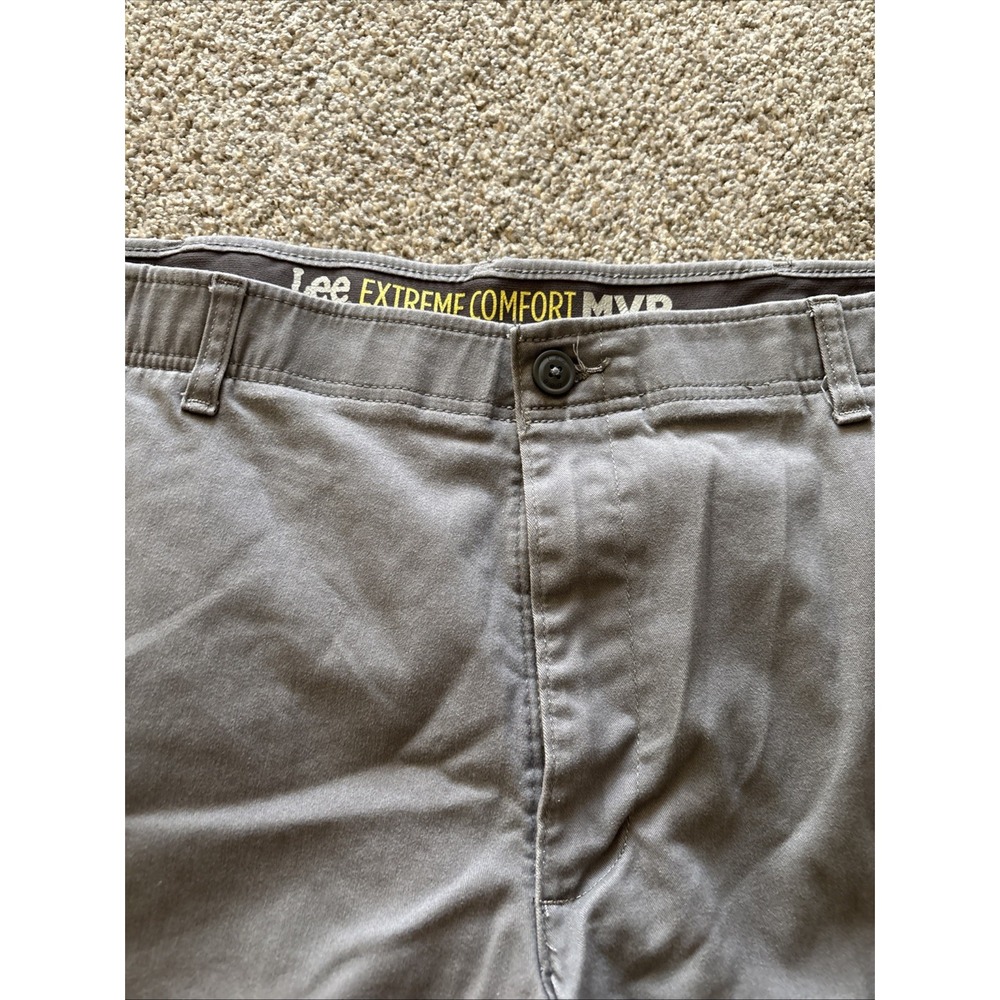 Mens Lee Extreme Comfort Relaxed Fit‎ Grey Pants Size 42/30 - Picture 2 of 6
